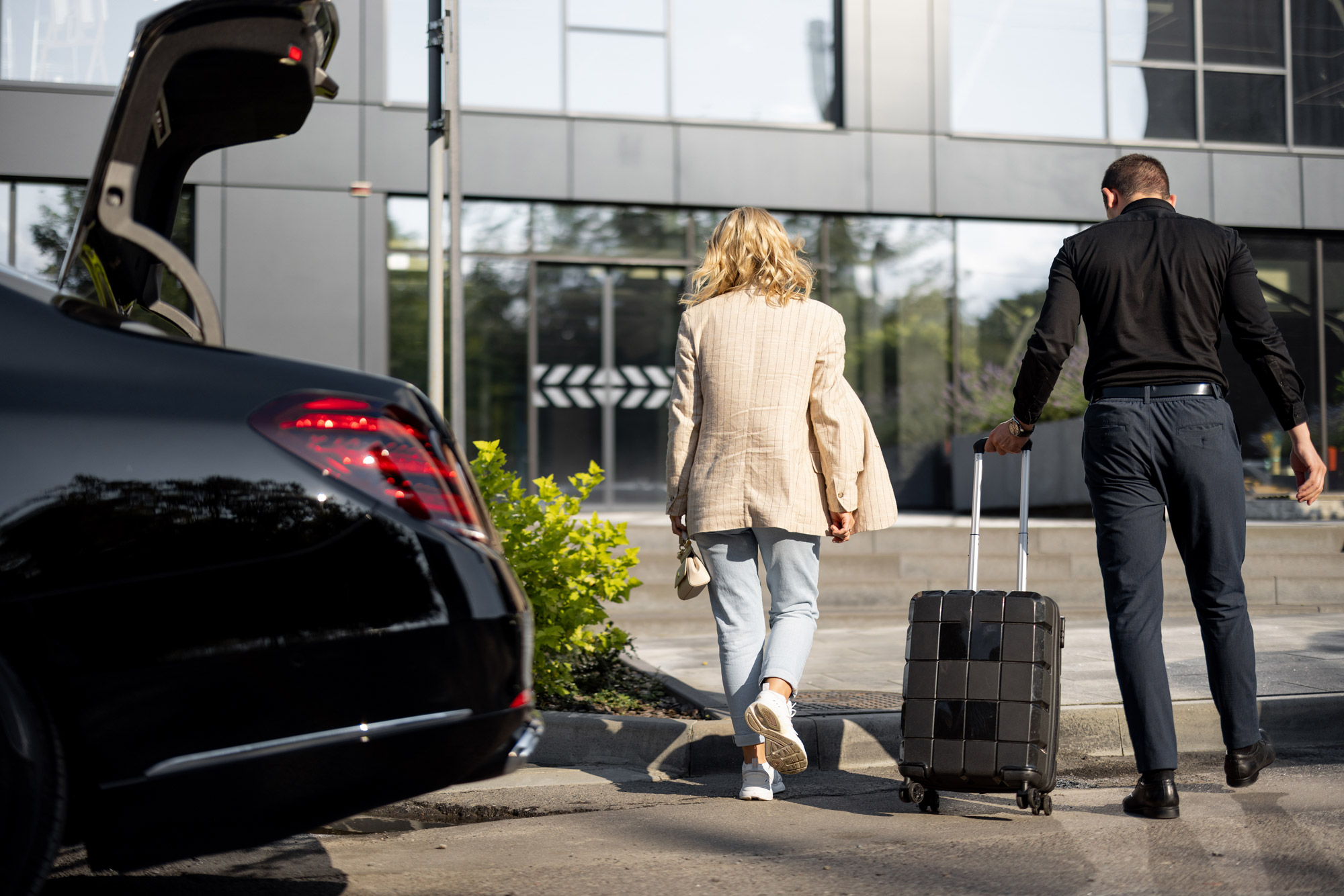Parkadvisor - Shuttle & Valet Parken Flughafen Frankfurt parknow-frankfurt.de